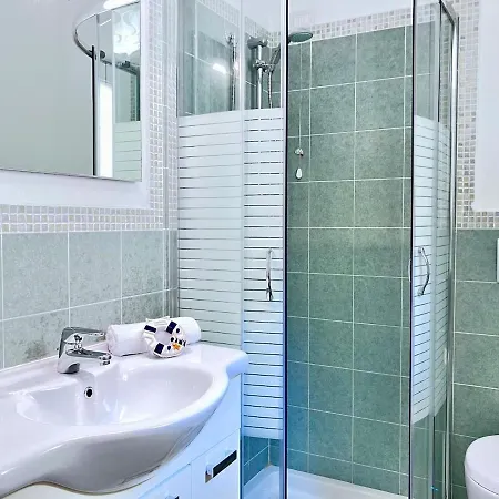 Apartment Con Piscina E Vista Mozzafiato *